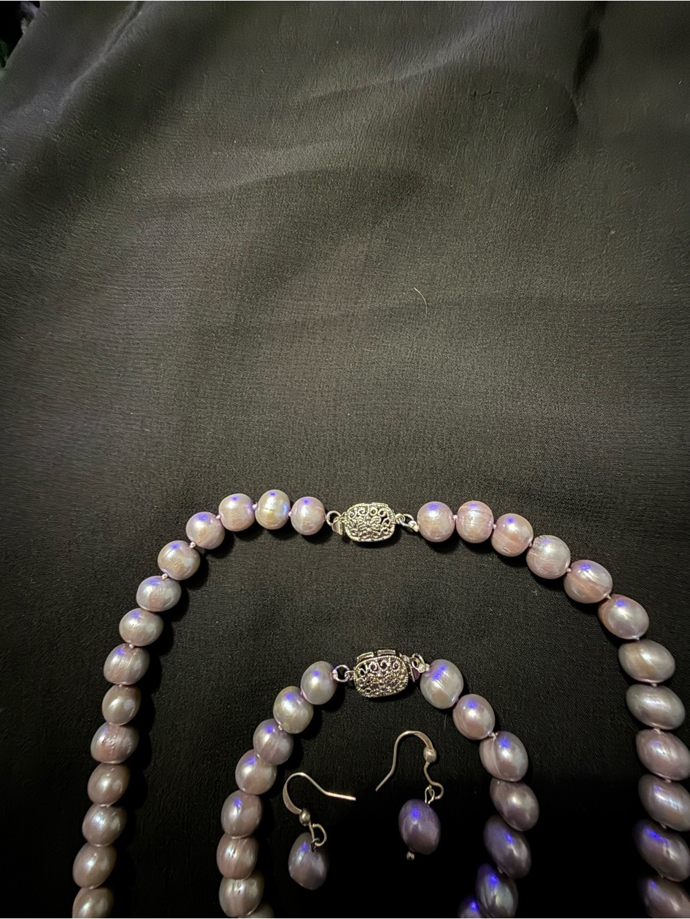 Classic Silver Pearl Necklace, Bracelet & Earring Set - Elegant Women Jewelry - Picture 3 of 7